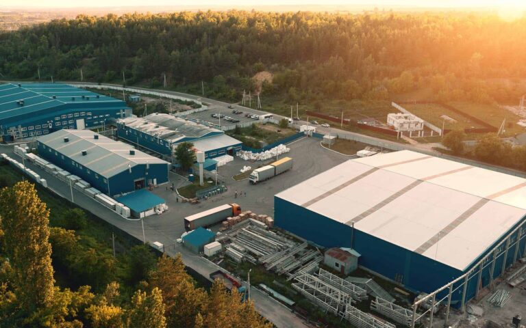Aerial-view-of-warehouse-storages-or-industrial-factory (1)