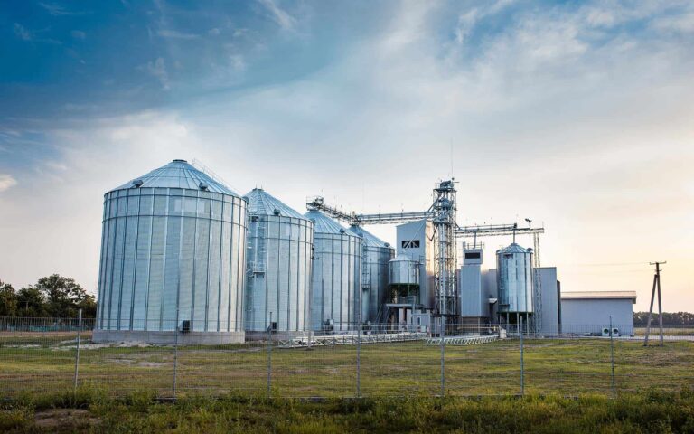Big-group-of-grain-dryers-complex-for-drying-wheat (1)